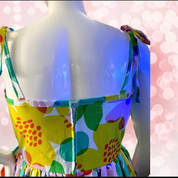 NEW- The Ains & Elke Quinn in Posies! - Picture 1 of 3